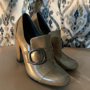 Born Crown Taupe Leather Booties 7 1/2